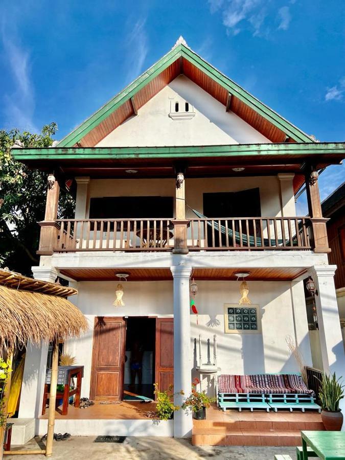 La Casa Hostel Luang Prabang Exterior photo